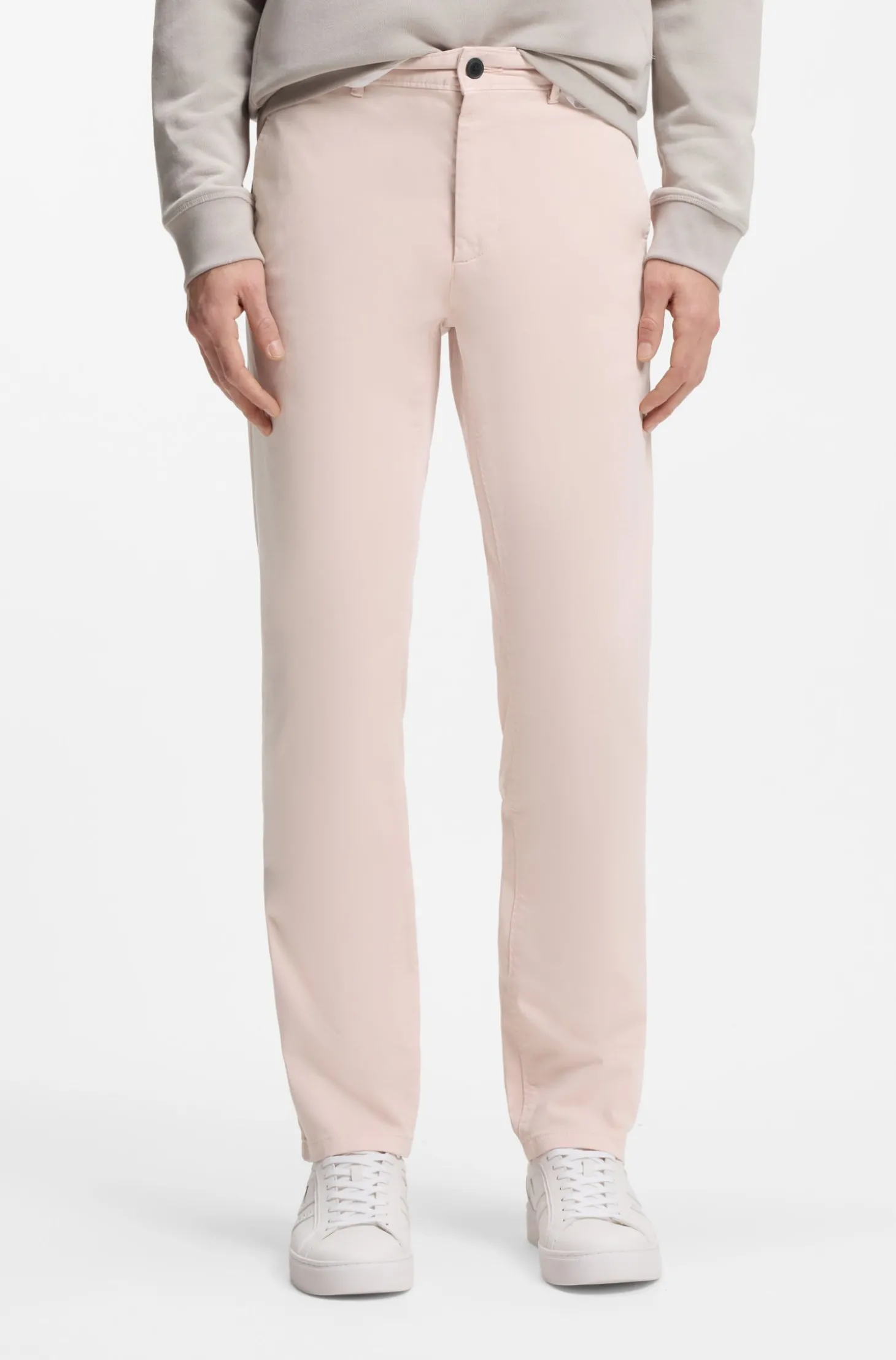 Slim-Fit Hose aus überfärbtem elastischem Satin