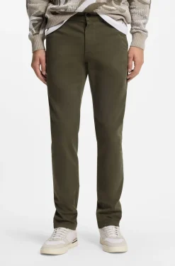 Slim-Fit Hose aus überfärbtem elastischem Satin
