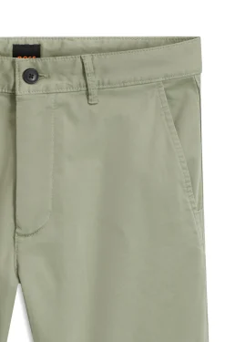 Slim-Fit Hose aus überfärbtem elastischem Satin