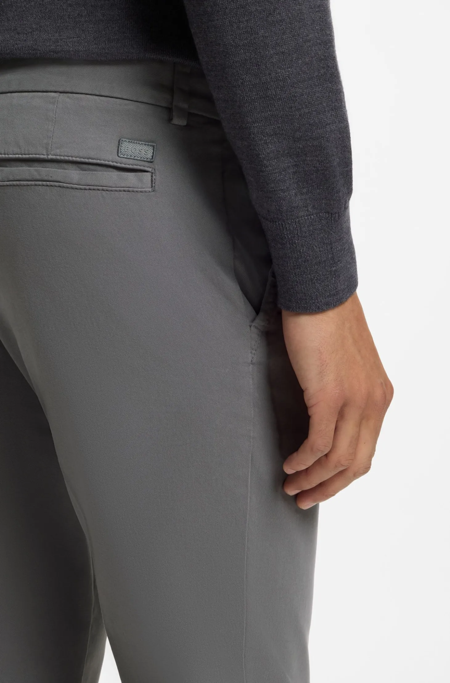 Slim-Fit Hose aus elastischer Baumwoll-Gabardine