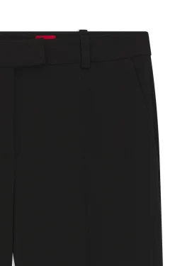 Slim-Fit Hose aus Krepp-Gewebe mit D-Ring-Detail
