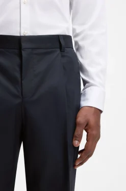 Slim-Fit Hose aus Stretch-Baumwolle mit Paper-Touch
