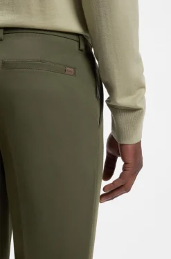 Slim-Fit Hose aus Vier-Wege-Stretch-Gewebe