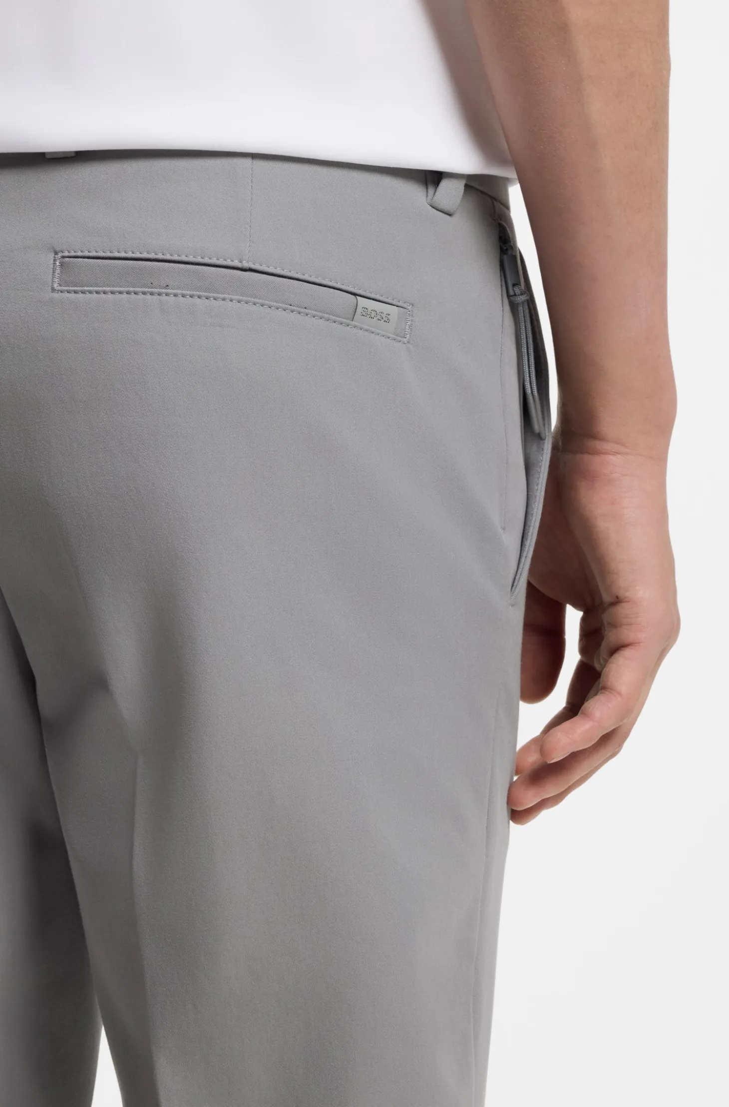 Slim-Fit Hose aus Vier-Wege-Stretch-Gewebe