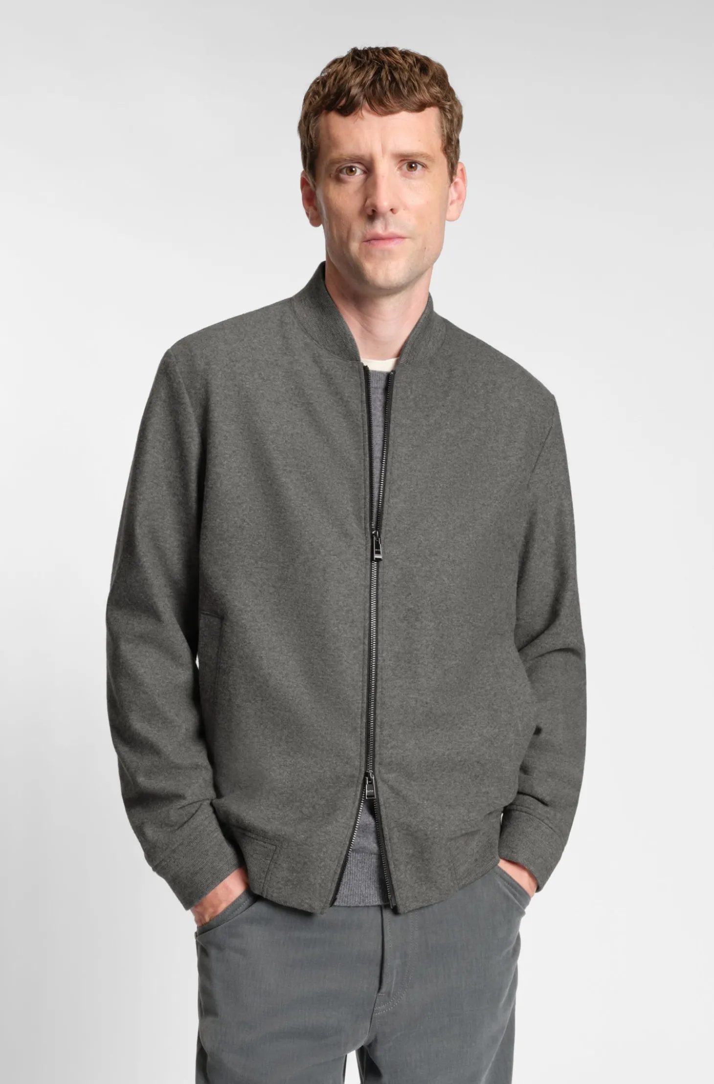 Slim-Fit Jacke aus gebürstetem Stretch-Flanell