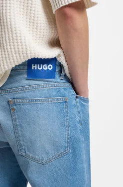Slim-Fit Jeans aus hellblauem Denim