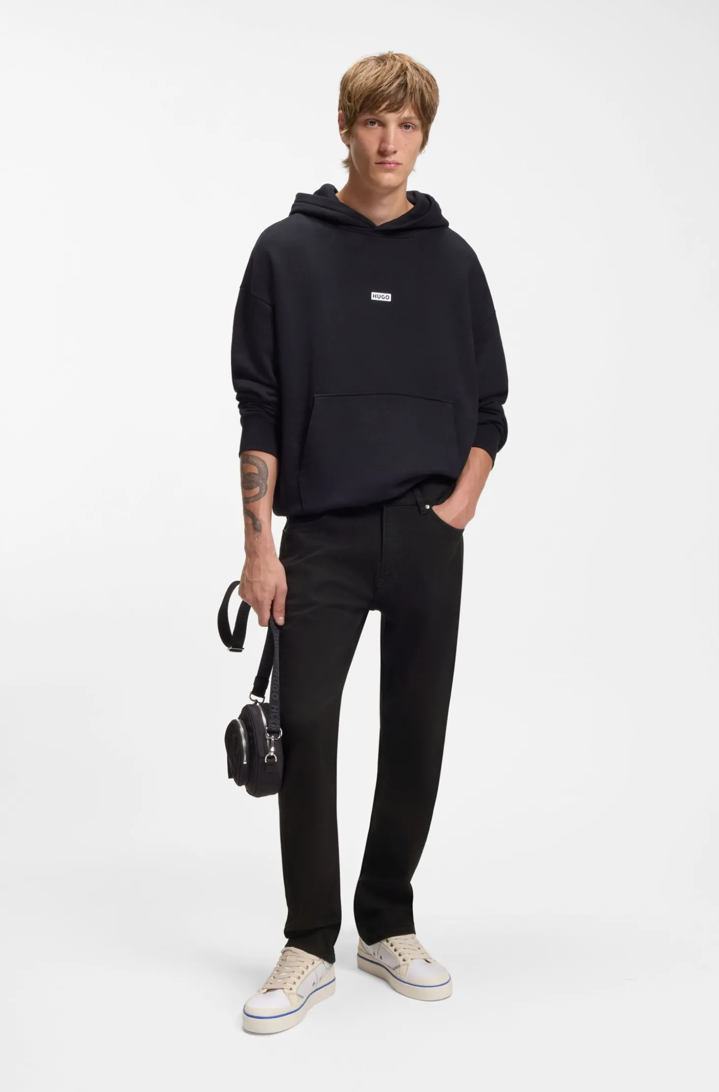 Slim-Fit Jeans aus schwarzem Stretch-Denim
