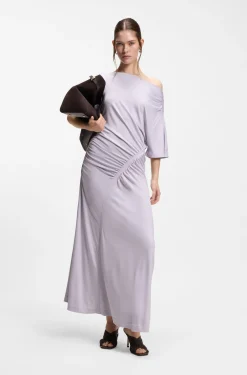 Slim-Fit Kleid mit gerafften Details