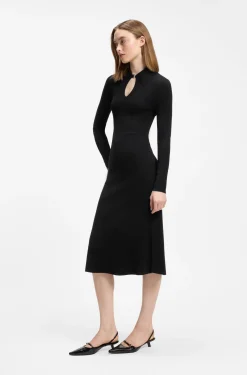 Slim-Fit Midikleid mit Polokragen und Schlüsselloch-Ausschnitt