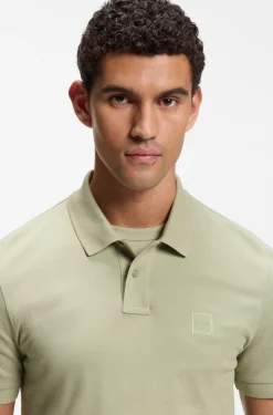 Slim-Fit Polohemd aus Stretch-Baumwolle mit Logo-Aufnäher