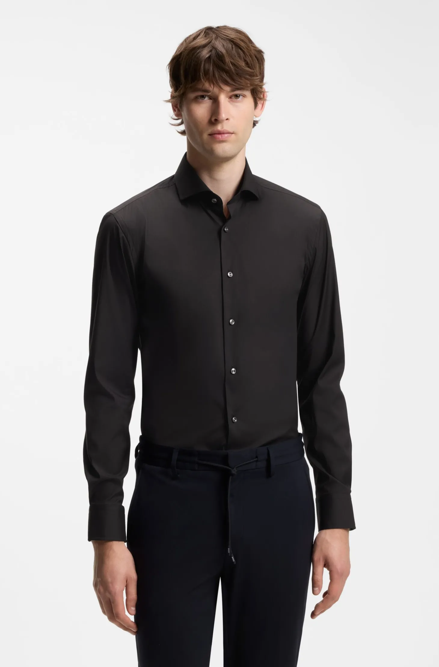 Slim-Fit Popeline-Hemd aus bügelleichtem Baumwoll-Mix