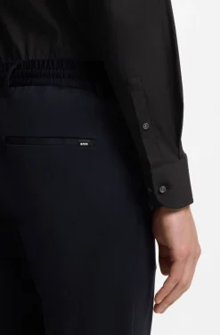 Slim-Fit Popeline-Hemd aus bügelleichtem Baumwoll-Mix