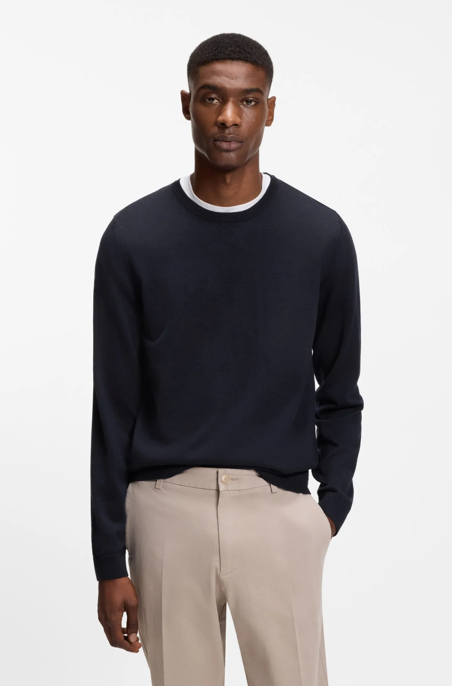Slim-Fit Pullover aus Merinowolle