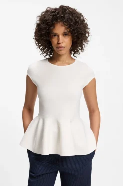 Slim-Fit Pullover mit Schößchensaum