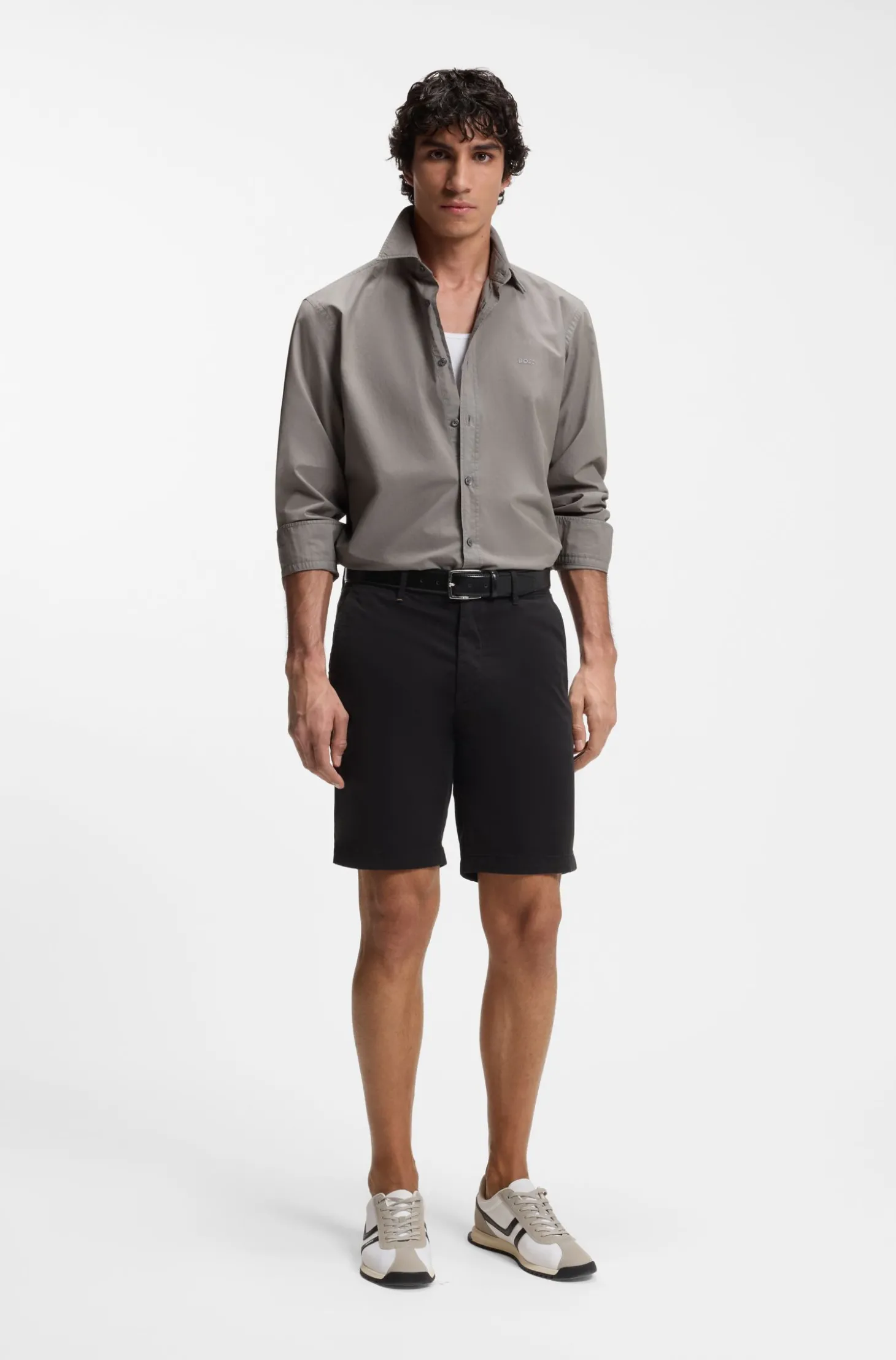 Slim-Fit Shorts aus elastischem Baumwoll-Twill