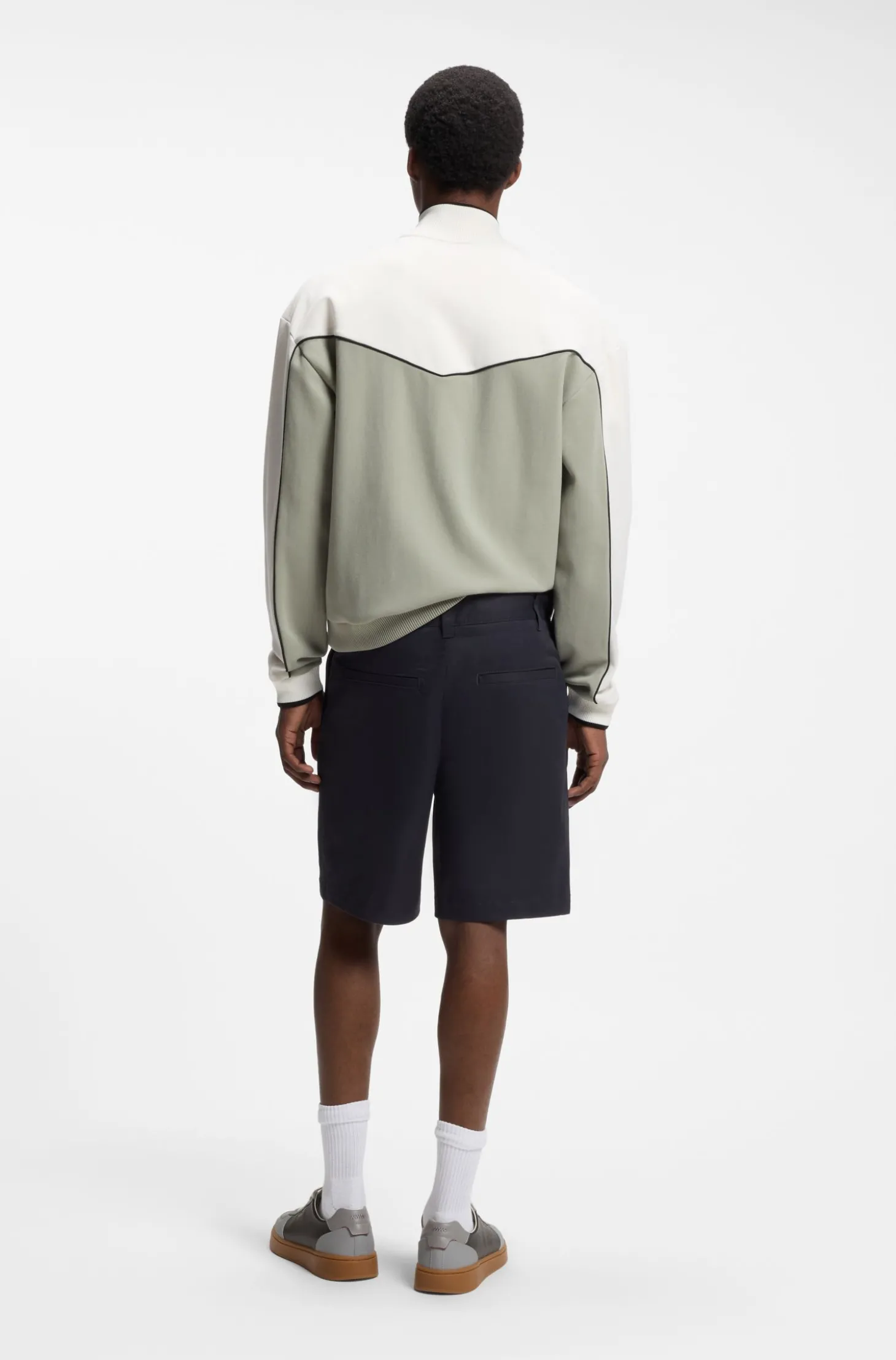 Slim-Fit Shorts aus merzerisierter Stretch-Baumwolle