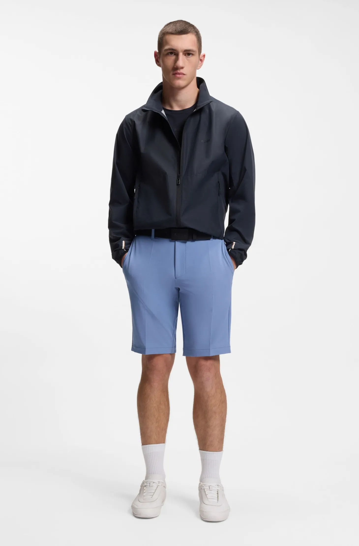 Slim-Fit Shorts aus wasserabweisendem Stretch-Gewebe