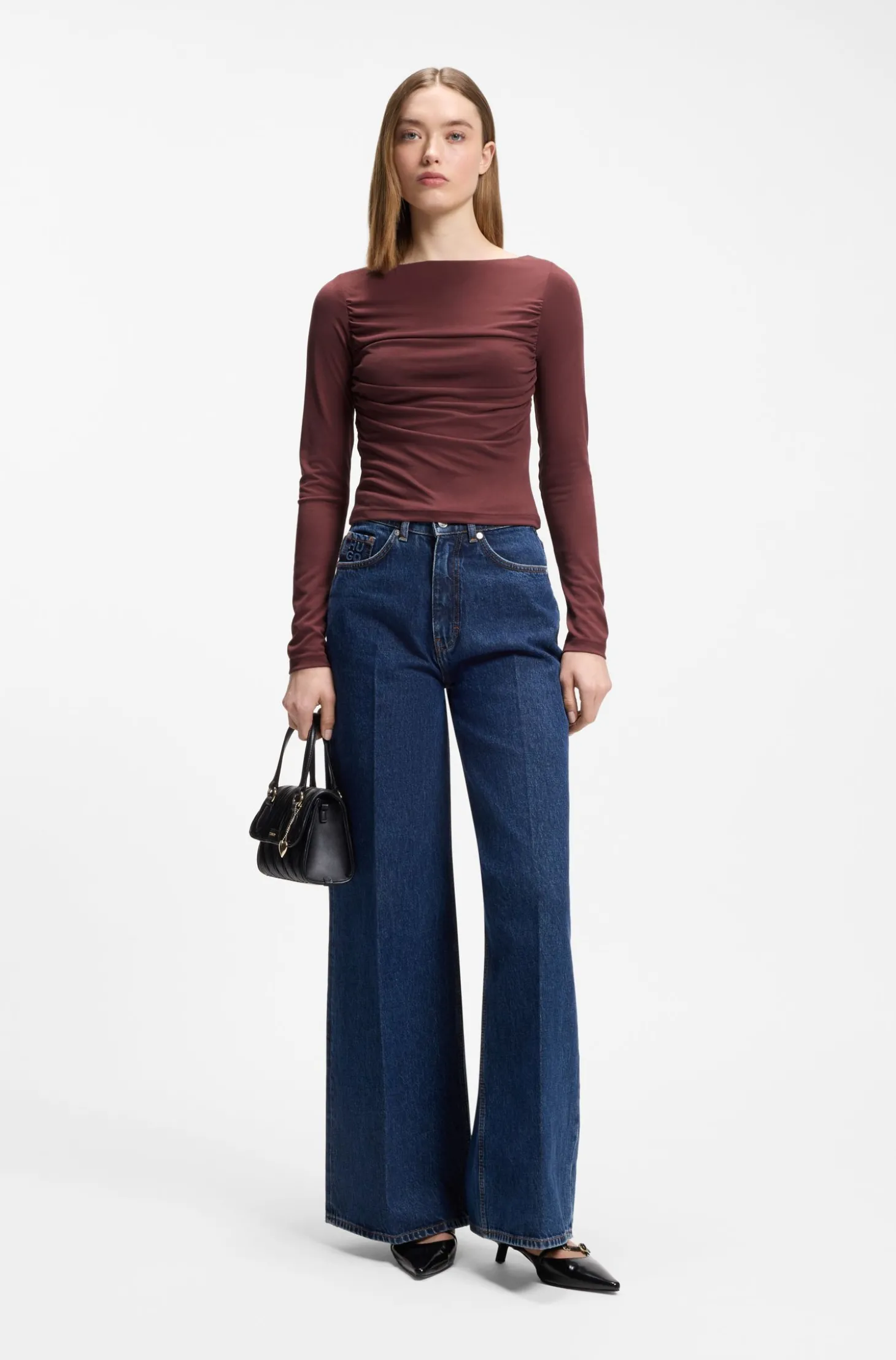 Slim-Fit Top aus Cupro mit modernem U-Boot-Ausschnitt
