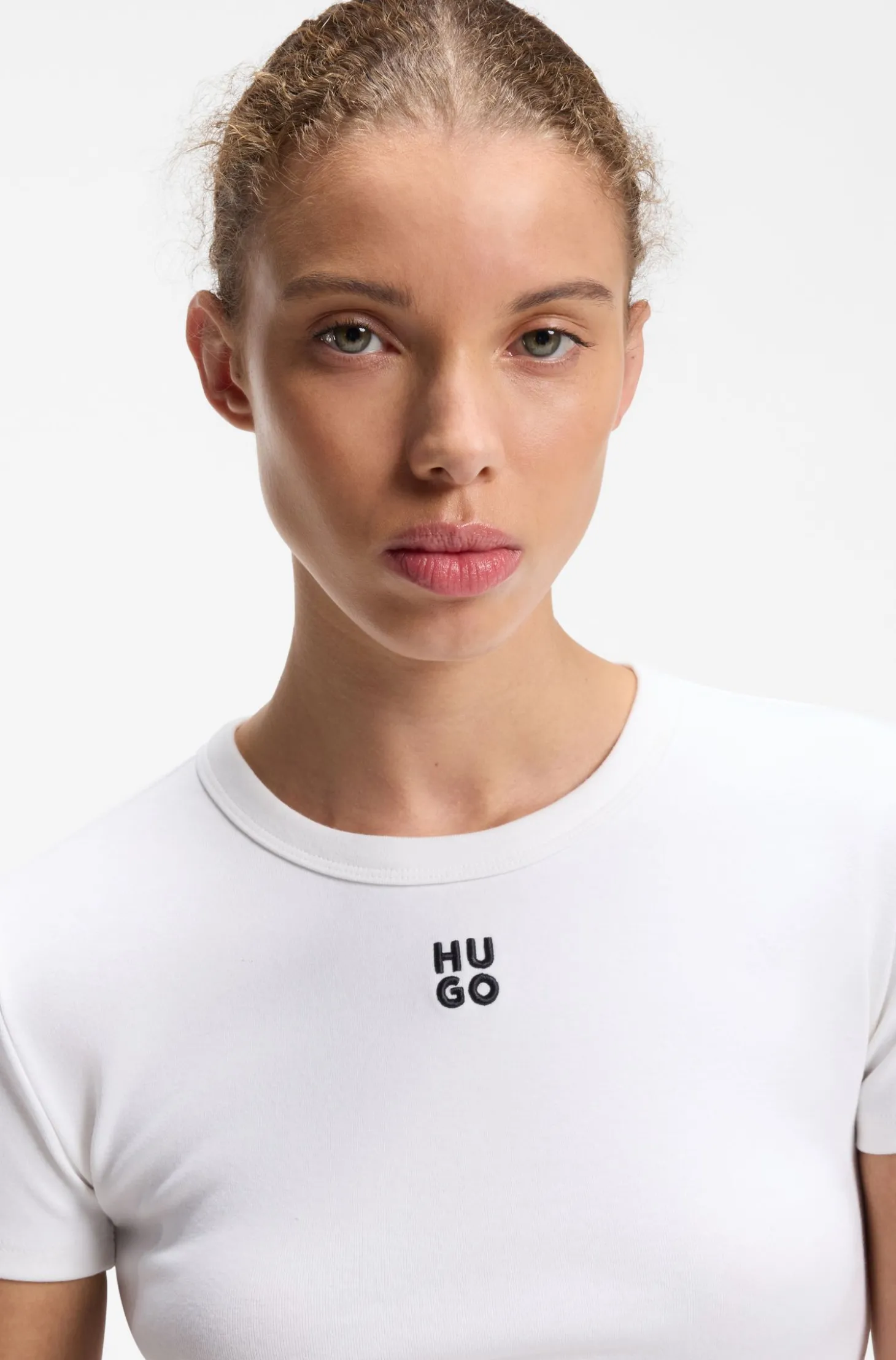 Slim-Fit T-Shirt aus Baumwoll-Mix mit Logo-Stickerei