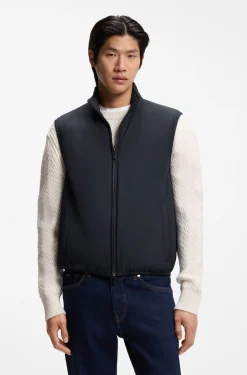 Slim-Fit Weste aus wasserabweisendem Performance-Stretch-Gewebe
