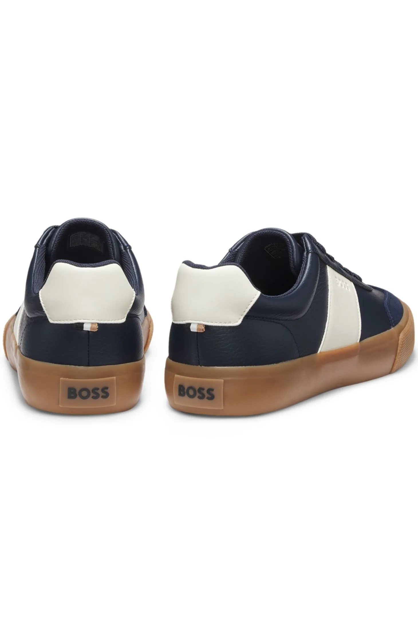 Sneakers aus genarbtem Kunstleder mit Besätzen aus echtem Leder