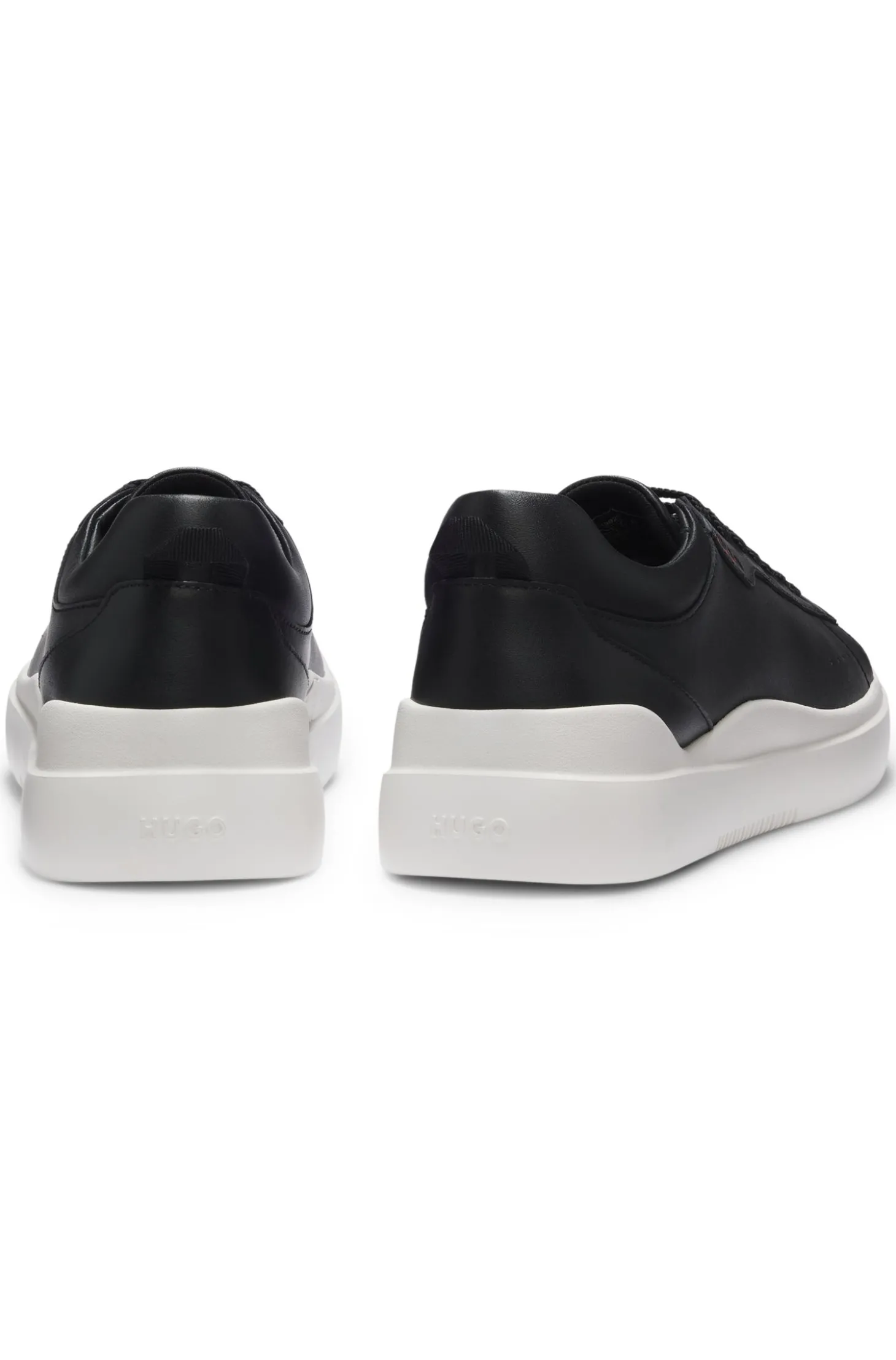 Sneakers aus Leder mit Cupsohle und roten Logo-Details