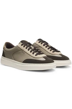 Sneakers aus Leder mit Cupsohle und Veloursleder-Details