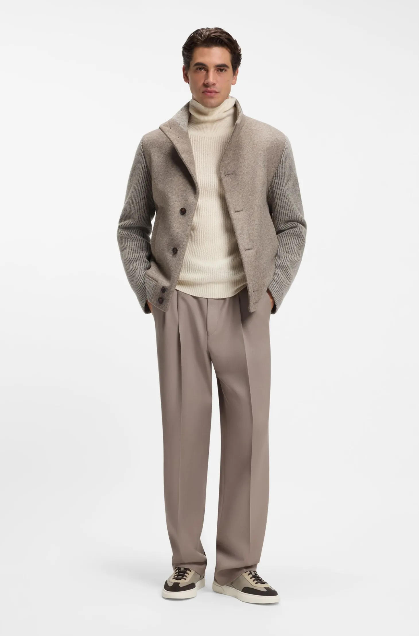 Sneakers aus Leder mit Cupsohle und Veloursleder-Details