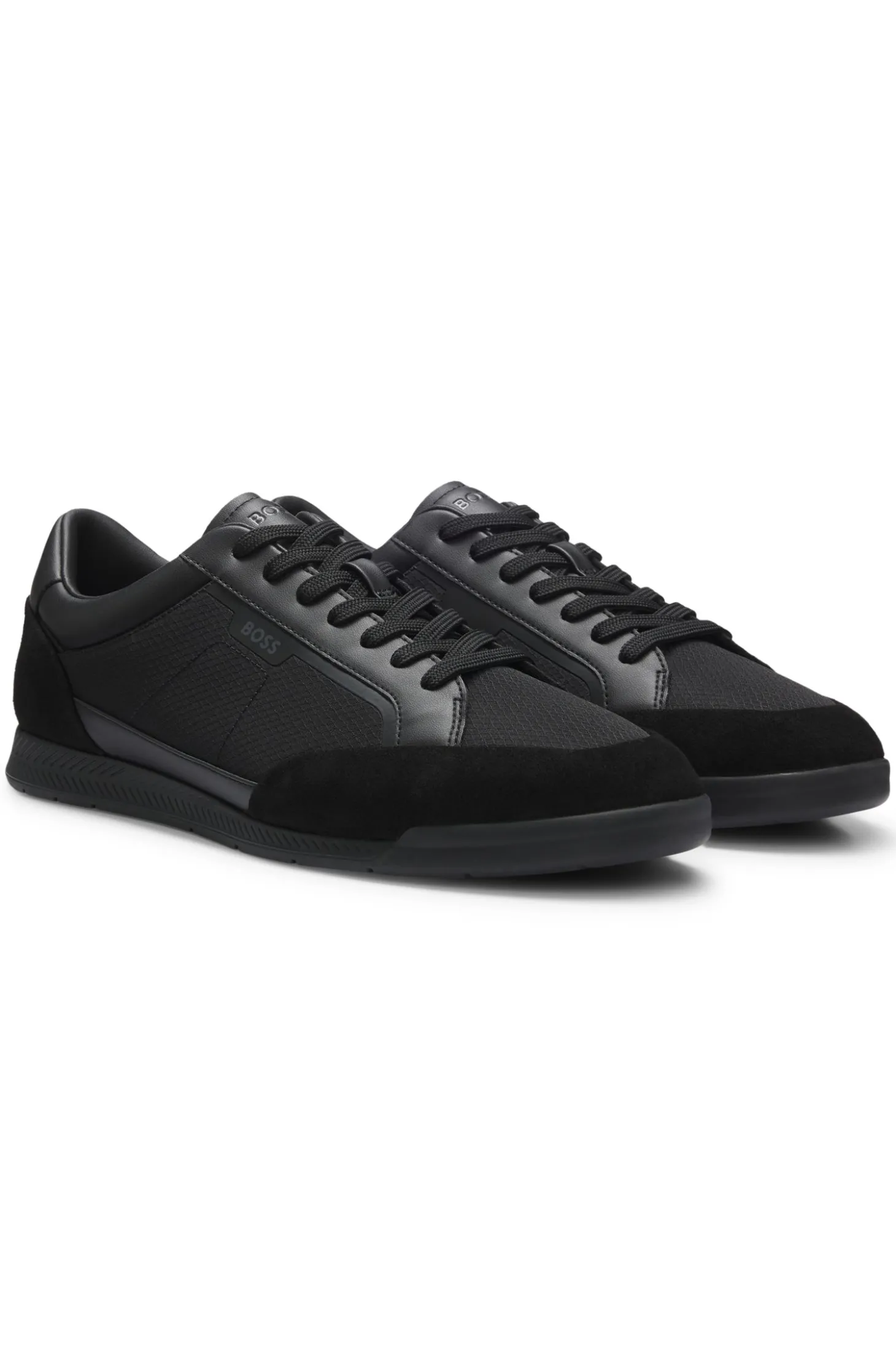Sneakers aus Material-Mix mit Nahtdetails