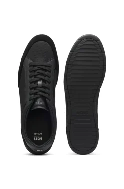 Sneakers aus Material-Mix mit Nahtdetails