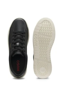 Sneakers aus Nappaleder mit goldfarbenem Logo