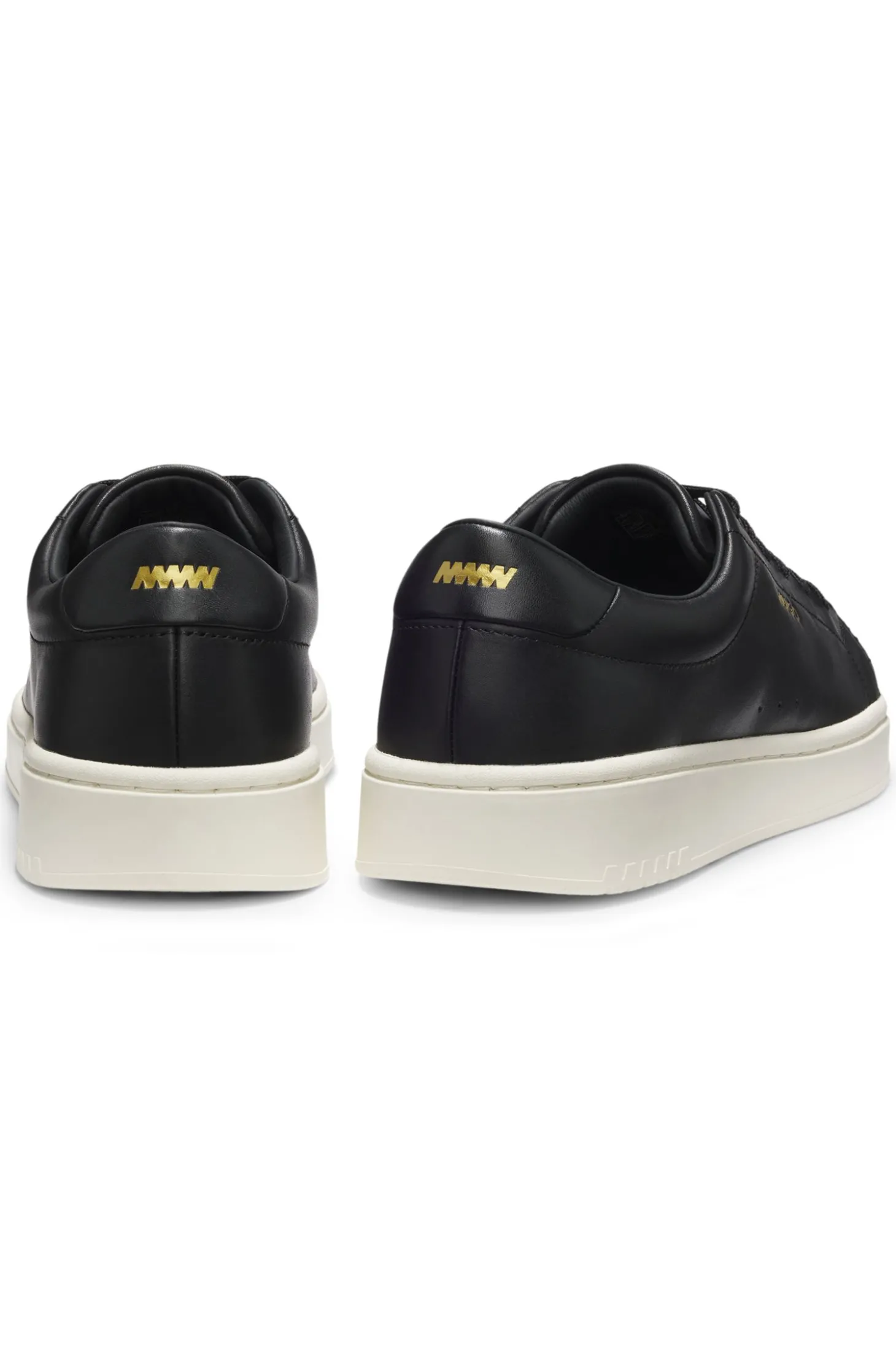 Sneakers aus Nappaleder mit goldfarbenem Logo