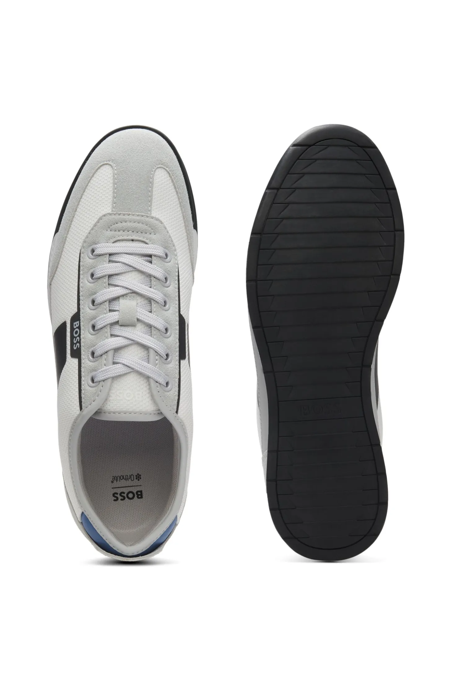 Sneakers aus verschiedenen Materialien mit gerippter Laufsohle