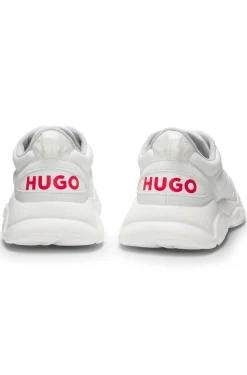 Sneakers in Canvas-Optik mit Logo an der Ferse
