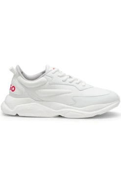 Sneakers in Canvas-Optik mit Logo an der Ferse