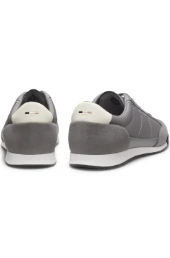 Sneakers mit Veloursleder-Besatz und gerippter Sohle