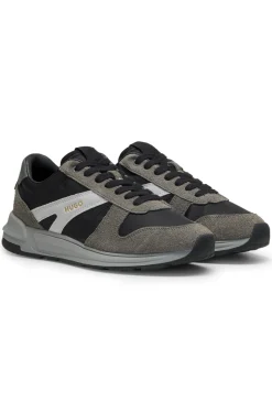 Sneakers mit Veloursleder-Besatz und Logo-Details