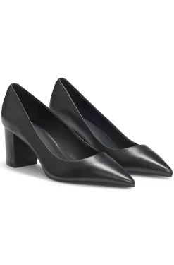 Spitze Pumps aus Nappaleder mit grobem Absatz