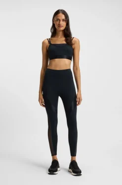 Sportives Top mit Mesh-Einsatz