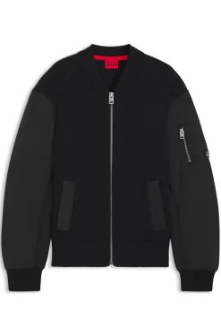 Strickjacke mit kontrastfarbenen Ärmeln
