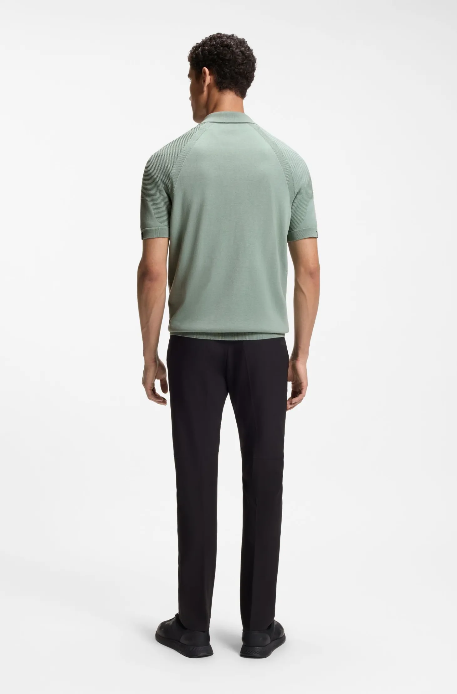 Strick-Poloshirt mit Reißverschluss am Kragen und Body-Mapping-Design