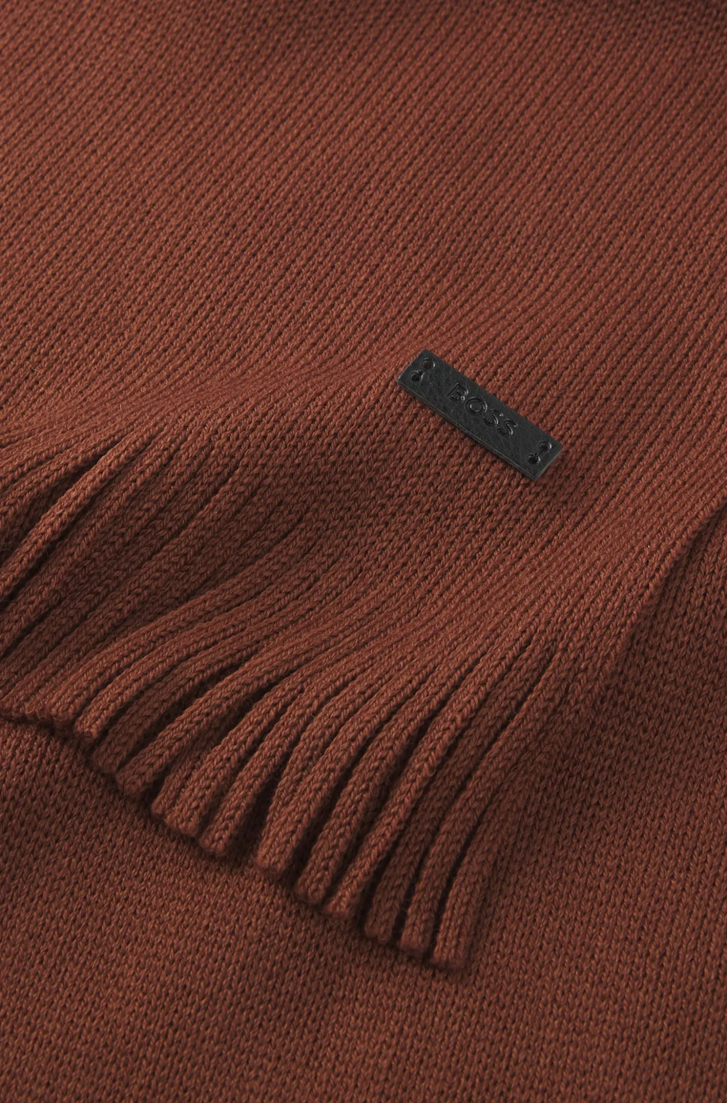 Strickschal aus Schurwolle mit Logo-Detail