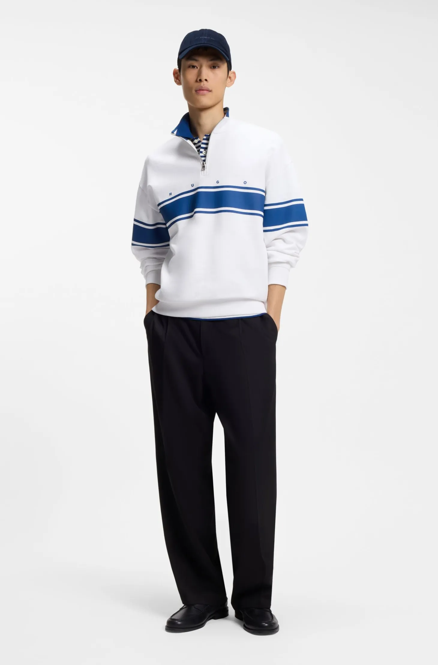 Sweatshirt aus Baumwolle mit Troyerkragen und Streifen-Print