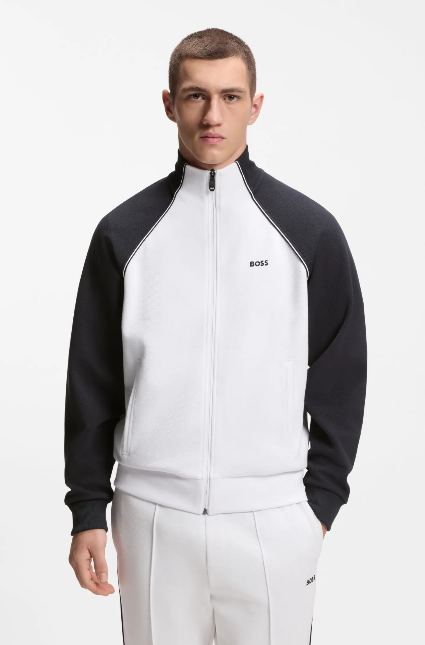 Sweatshirt aus Baumwoll-Mix mit kontrastfarbenen Paspeln