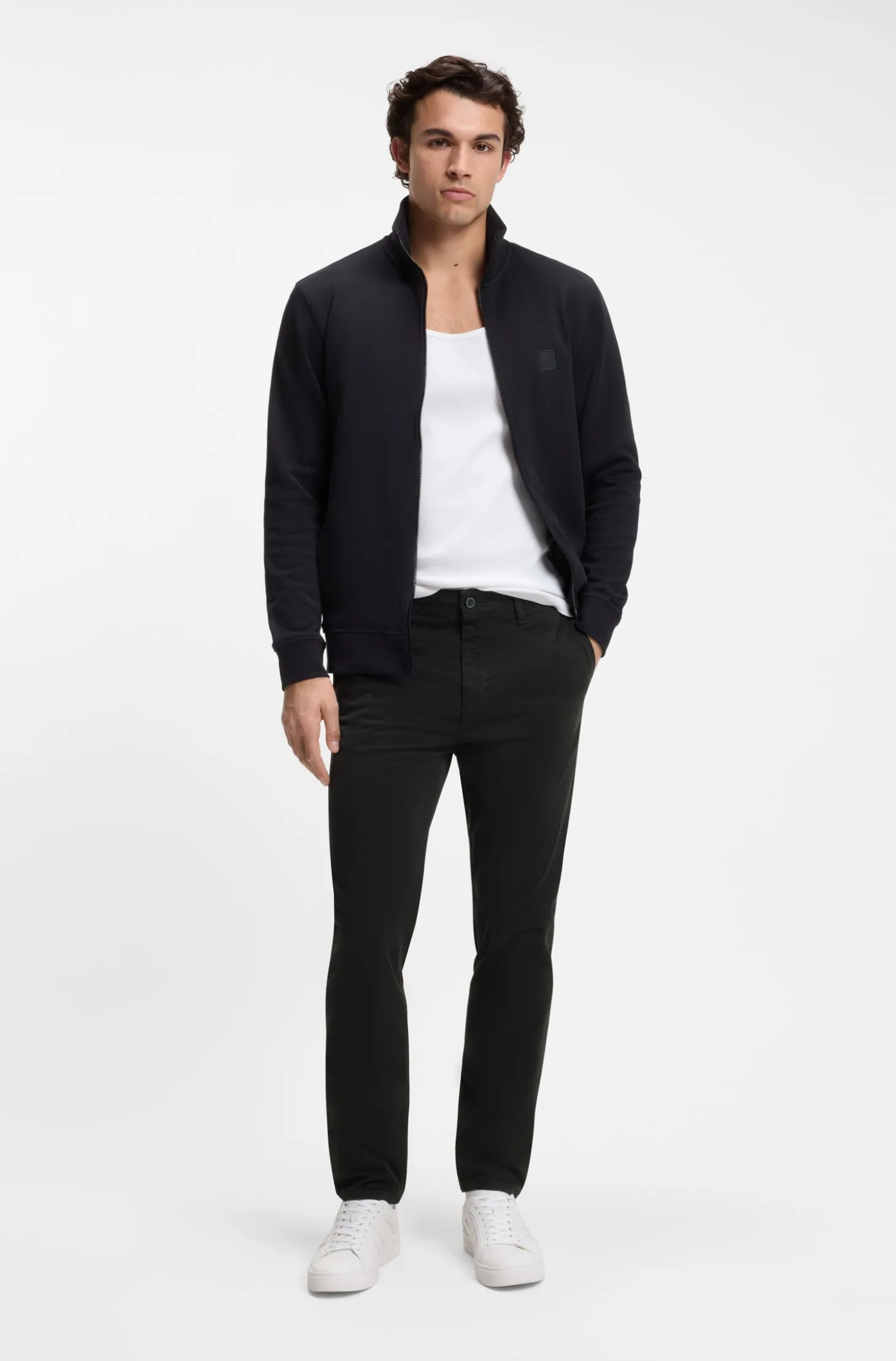 Tapered-Fit Hose aus Baumwoll-Satin mit Elasthan-Anteil