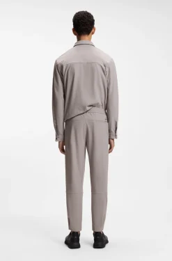 Tapered-Fit Hose aus Stretch-Gewebe mit Waffelstruktur