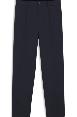 Tapered-Fit Hose aus waschmaschinenfestem Performance-Stretch-Gewebe