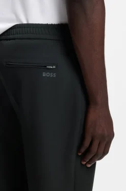 Tapered-Fit Hose aus wasserabweisendem Stretch-Gewebe