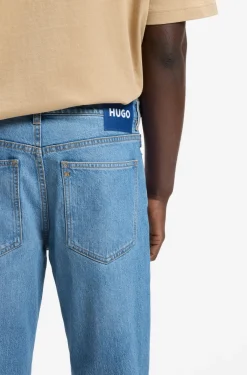 Tapered-Fit Jeans aus hellblauem, elastischem Denim