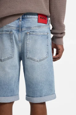 Tapered-Fit Shorts aus leuchtend blauem Stretch-Denim